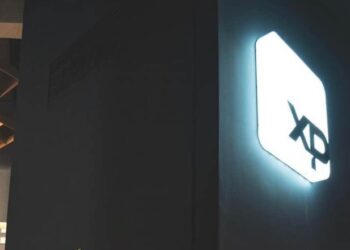 XP é condenada a indezinar em R$ 281 mil cliente que teve conta invadida por golpista