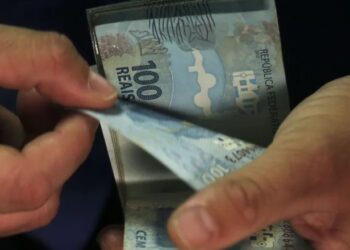IGP-M sobe 0,24% em abril e surpreende mercado