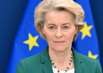 União Europeia aprova tarifas sobre produtos dos EUA e inicia retaliação às medidas de Trump