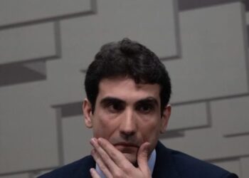 Crítica de Galípolo ao IOF expõe tensão entre governo e Banco Central