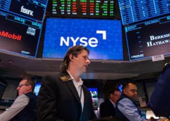 Fuga de capital estrangeiro pressiona ativos dos EUA e abre espaço para emergentes