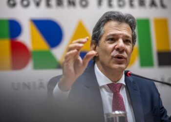 Governo alerta para colapso fiscal caso aumento do IOF seja revogado