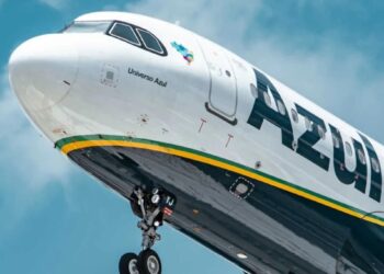Azul devolve primeira aeronave regional e avança na reestruturação