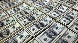 Taxas dos DIs avançam com alta do dólar em meio à tensão no Oriente Médio