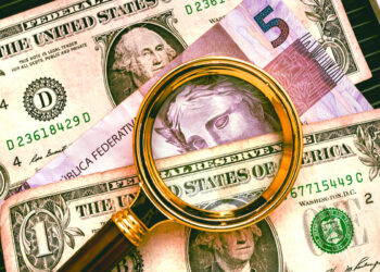 Real acumula valorização em 2025 e mercado revisa projeções para o dólar