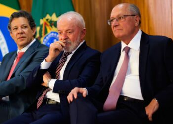 Governo Lula analisa tarifa de 50% dos EUA e impacto para exportações brasileiras