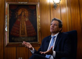 Haddad diz que Brasil busca alternativas ao tarifaço de 50% dos EUA