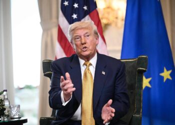 Trump confirma vigência de tarifas de 50% a partir de 1º de agosto