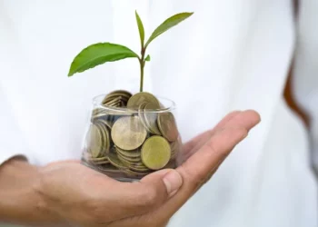 Quer liberdade financeira, mas ainda não tem nem a base para segurar os imprevistos?