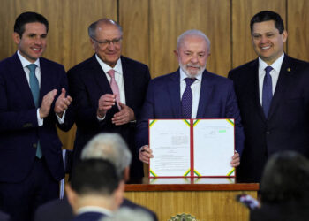 Governo busca evitar alta do custo fiscal em estratégia contra tarifaço