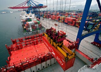 Sobretaxa dos EUA deve zerar exportações brasileiras de máquinas a partir de setembro