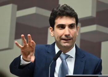 Galípolo defende PIX como infraestrutura pública e rebate pressões internacionais