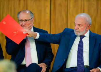 Governo quer tirar R$ 9,5 bi do cálculo da meta fiscal e acende alerta sobre controle de gastos