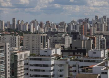 Governo estuda novo modelo para crédito imobiliário com uso total da poupança e promessa de juros estáveis