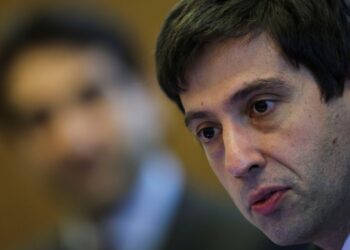 BC avalia se juros de 15% são suficientes para levar inflação à meta