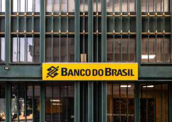 Banco do Brasil paga maior bônus entre estatais, com PLR de até R$ 372 mil em 2025