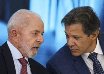 Senado discute teto de 80% do PIB para dívida da União