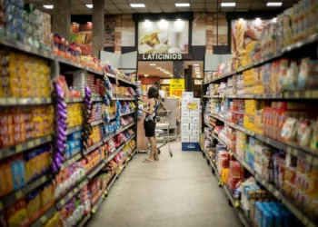 Itaú reduz projeção do IPCA para 2025 com dólar mais fraco e vê riscos de energia no fim do ano