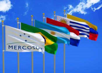 Mercosul assina acordo com Efta em meio a pressão de tarifaço dos EUA