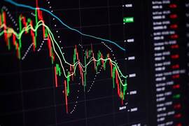 Bolsas da Europa em alta: Stoxx 600 e FTSE 100 renovam recordes