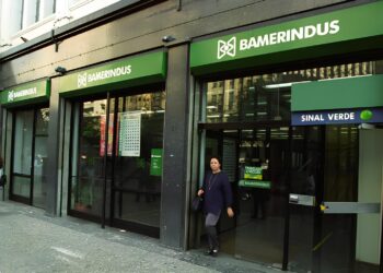 Os bancos brasileiros que deixaram de existir após processo de liquidação