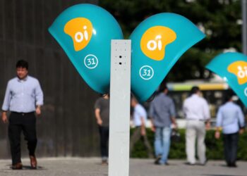 Tribunal bloqueia conta de repasses da Oi à V.tal e cobra explicações sobre transações