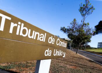 Auditores do TCU relatam interferências em análise sobre o Master