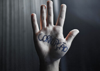 Brasil figura novamente entre os piores no ranking global de corrupção em 2025