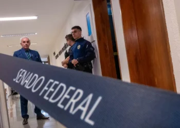 PF diz que CPMI pediu à Apple dados de Daniel Vorcaro retirados por ordem do STF