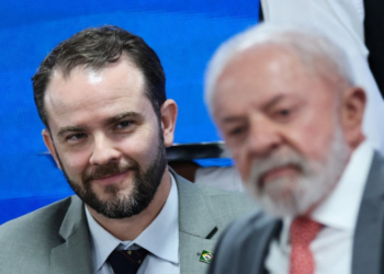 Dario Durigan assume o Ministério da Fazenda após saída de Haddad