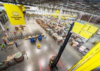 Reforma tributária deve levar empresas a mudar centros de distribuição