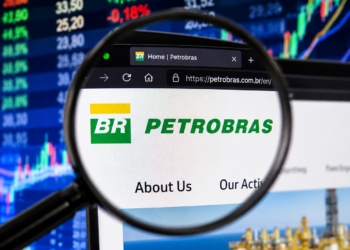 Petrobras bate recorde e supera R$ 700 bilhões em valor de mercado